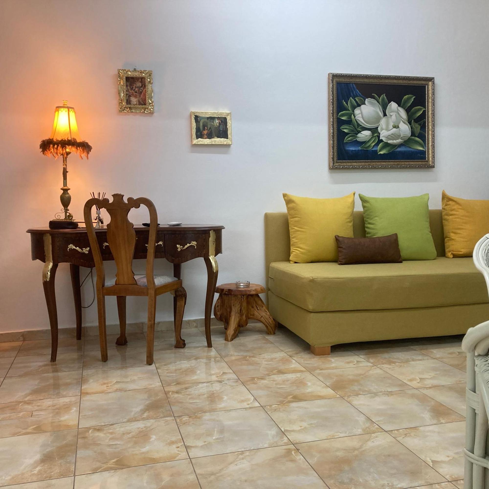 Lucky Suites (Adults Only) Ретимно Екстериор снимка