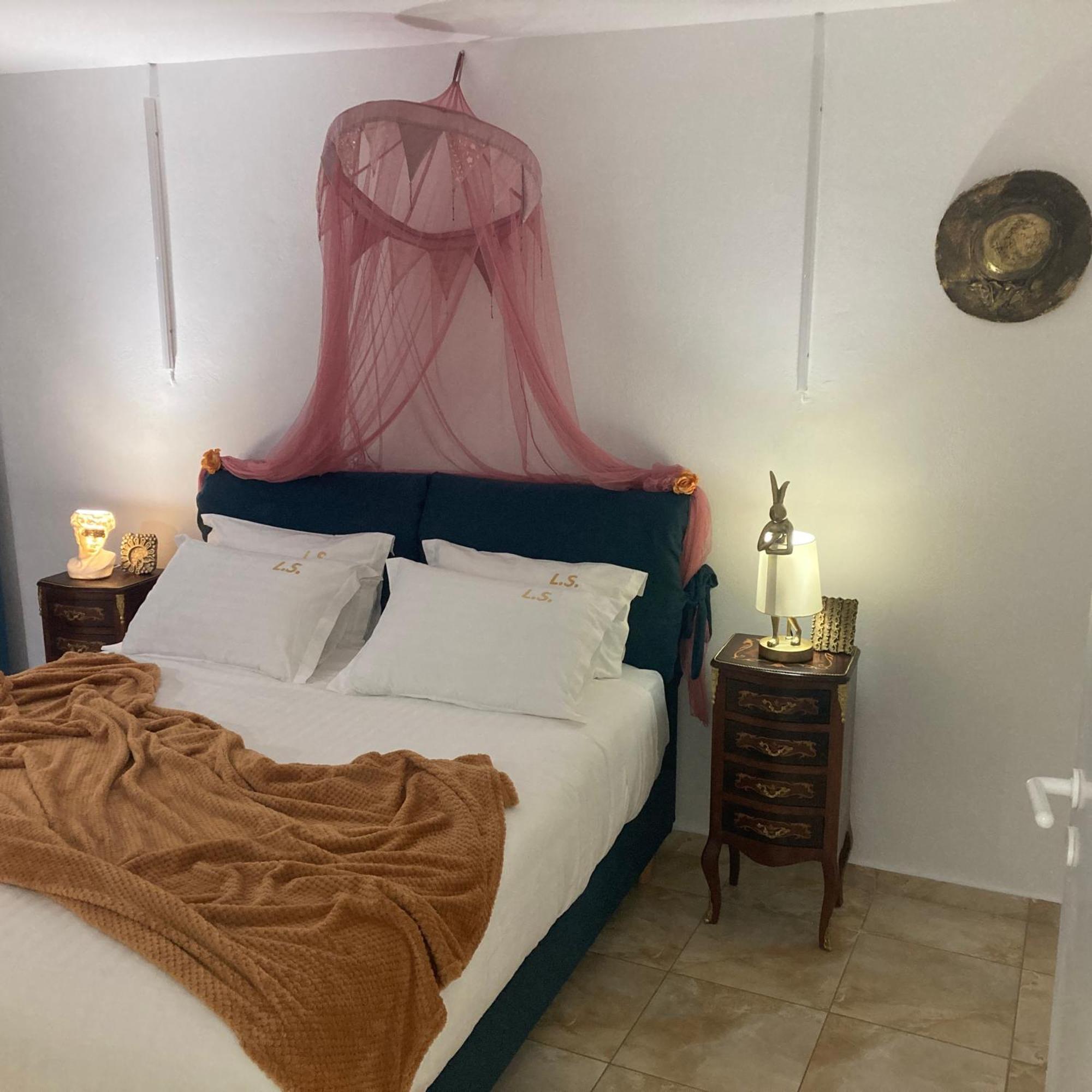 Lucky Suites (Adults Only) Ретимно Екстериор снимка